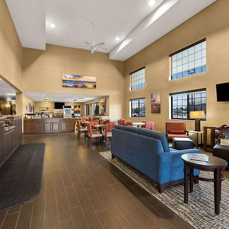 Comfort Inn Ludington Near Us-10 Εξωτερικό φωτογραφία