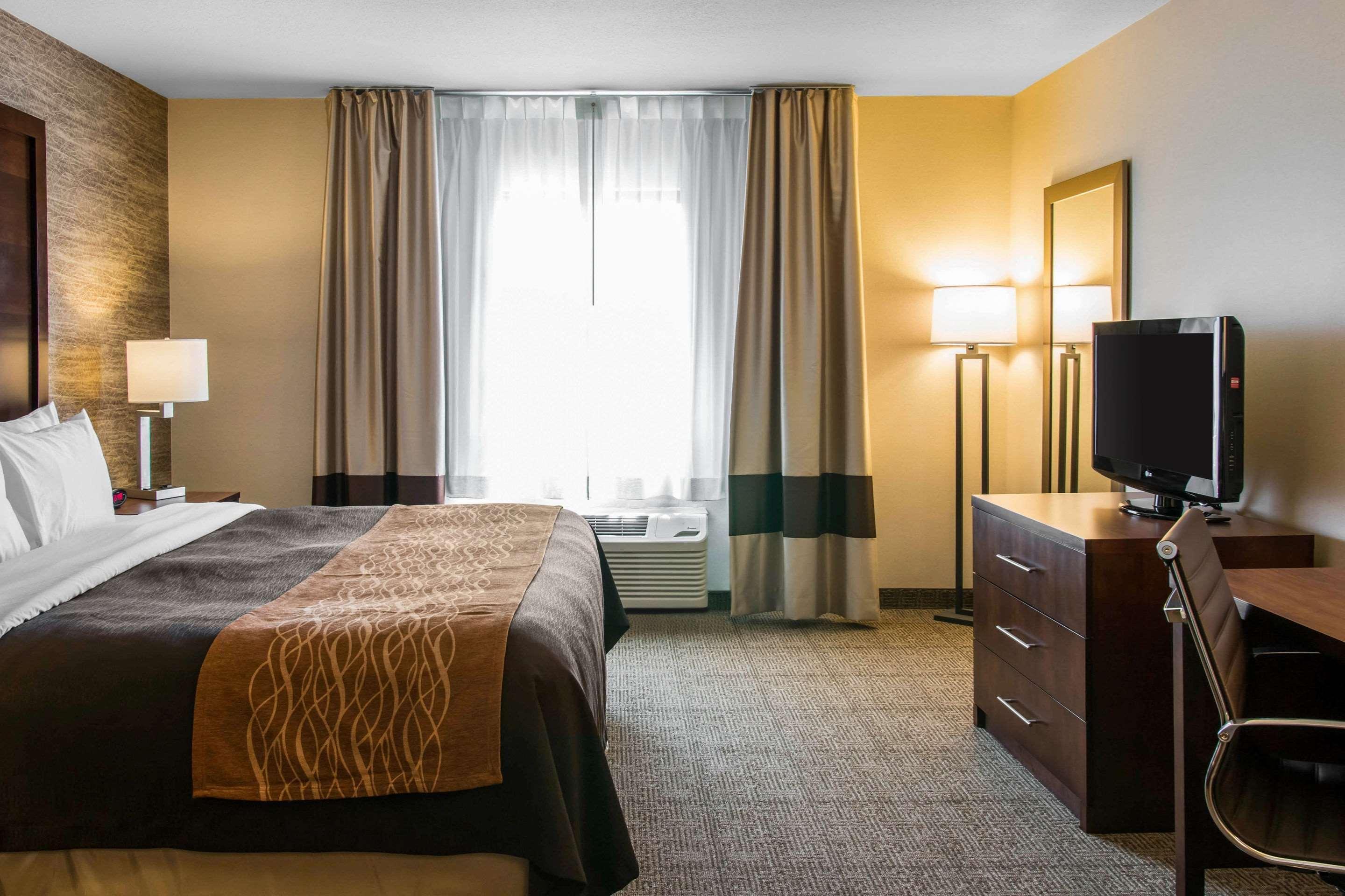 Comfort Inn Ludington Near Us-10 Εξωτερικό φωτογραφία