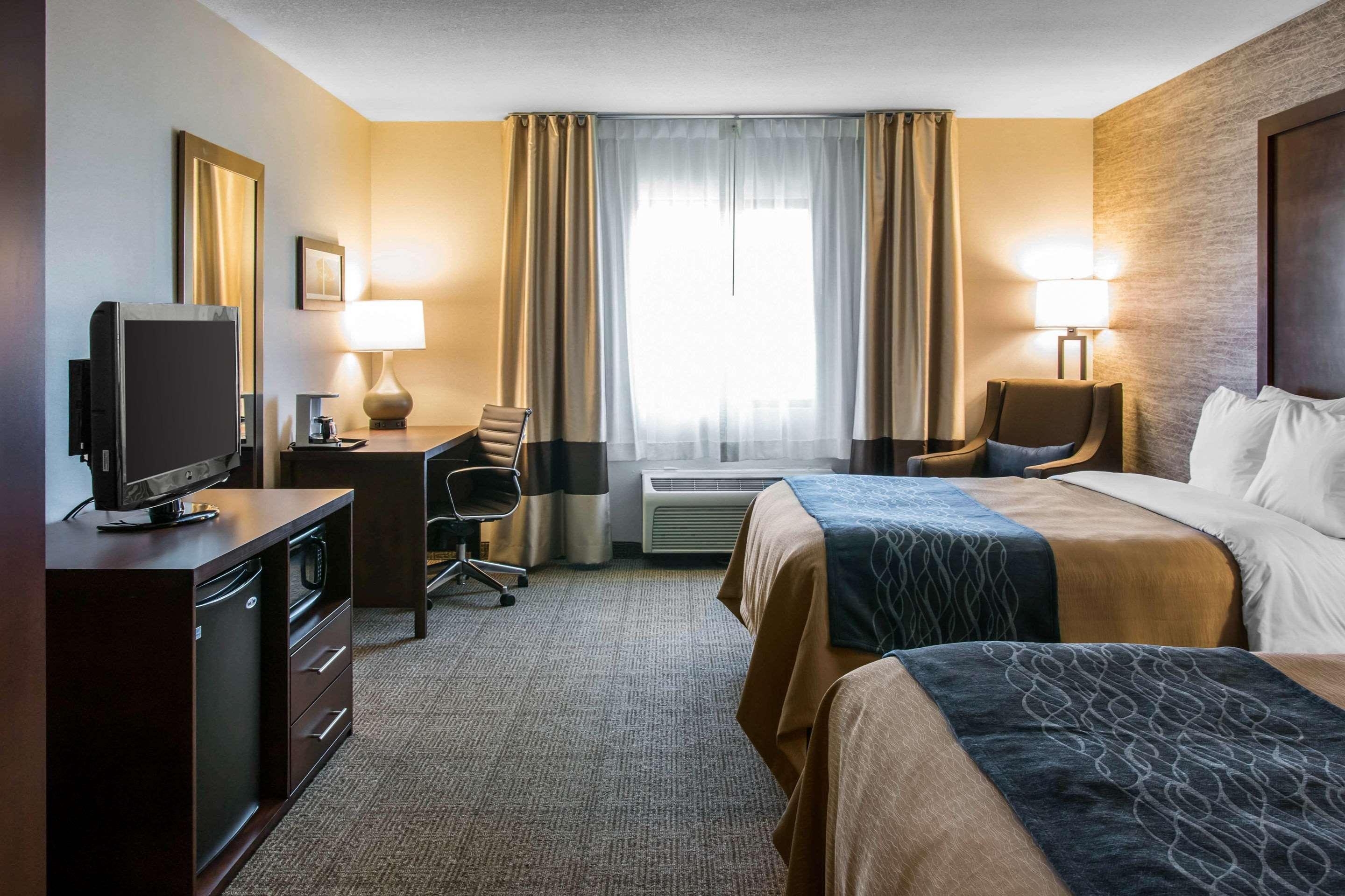 Comfort Inn Ludington Near Us-10 Εξωτερικό φωτογραφία