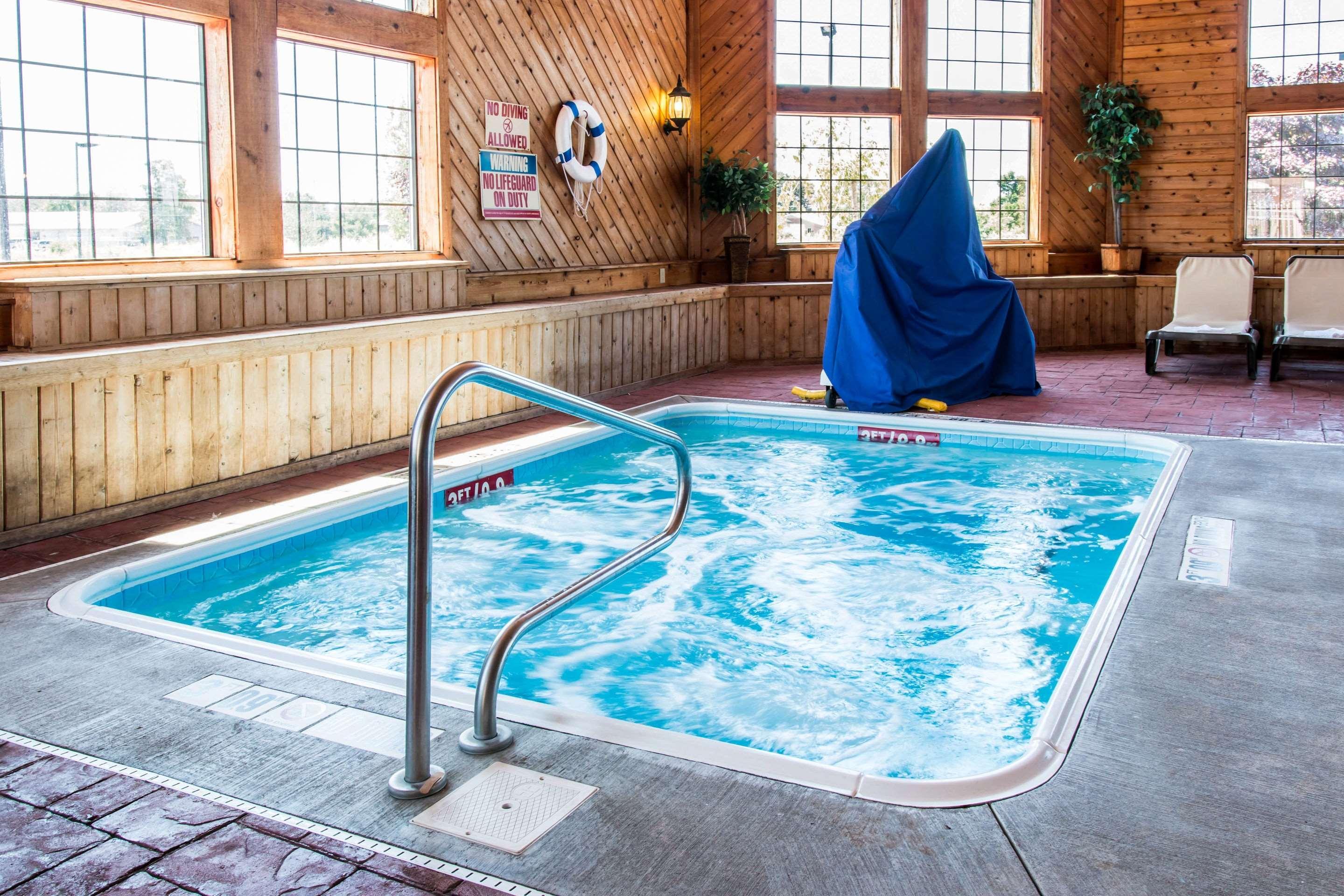 Comfort Inn Ludington Near Us-10 Εξωτερικό φωτογραφία