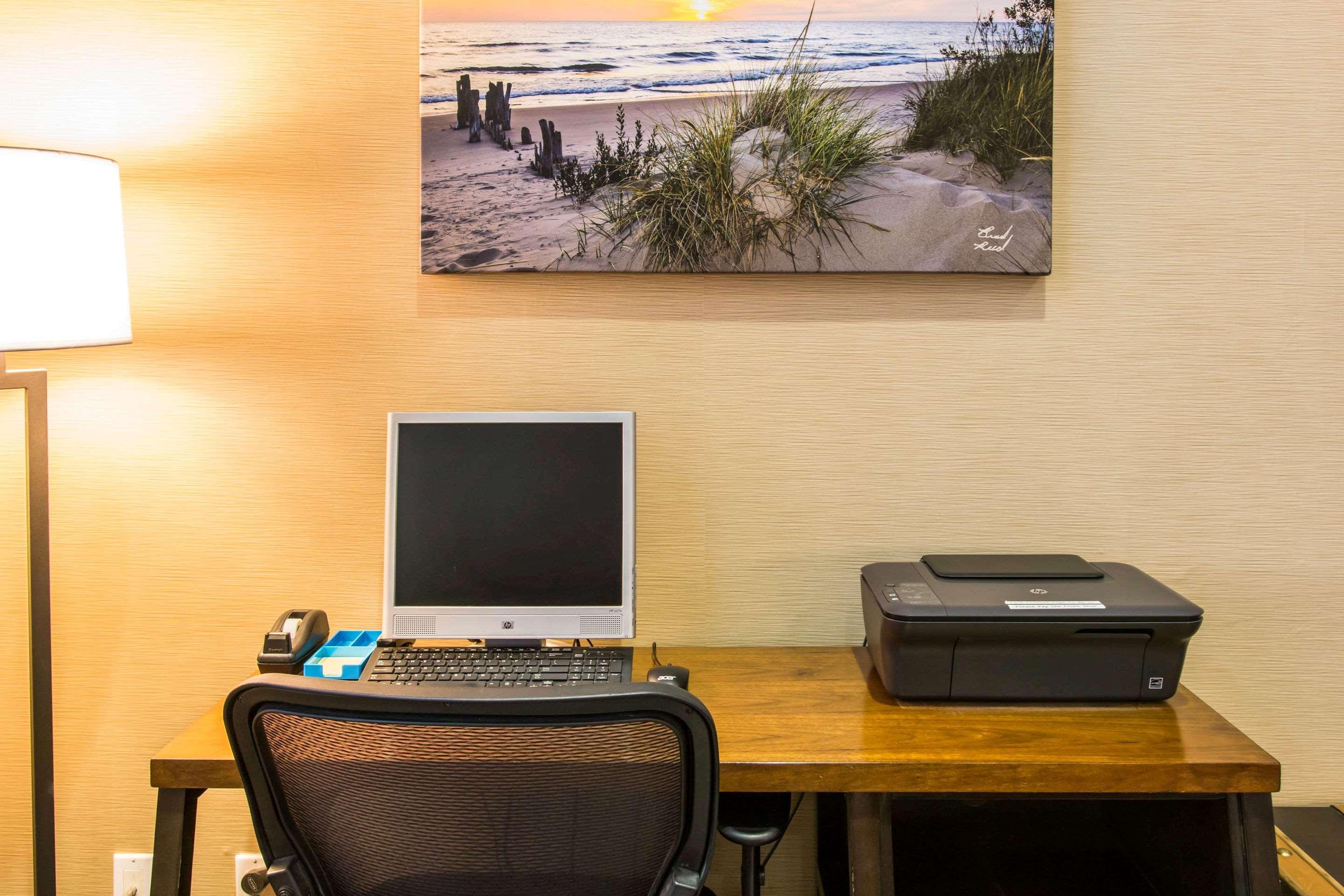 Comfort Inn Ludington Near Us-10 Εξωτερικό φωτογραφία
