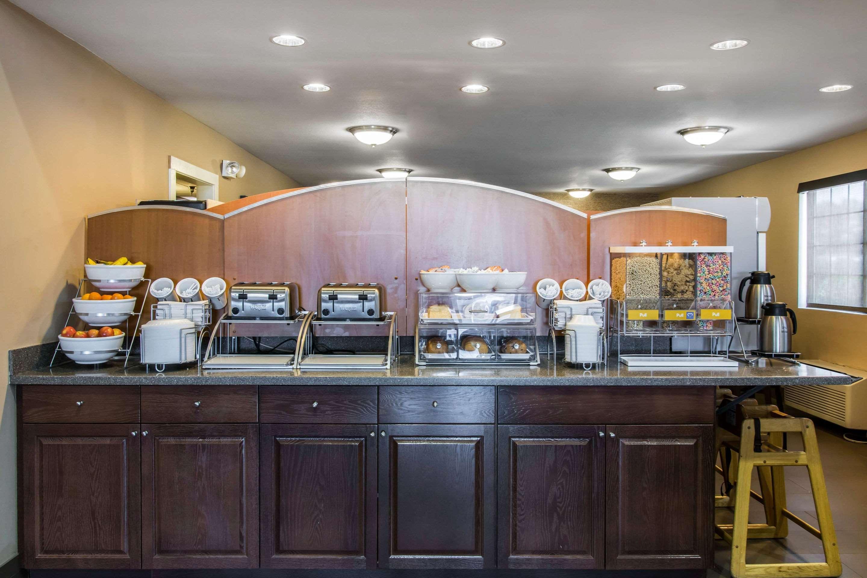 Comfort Inn Ludington Near Us-10 Εξωτερικό φωτογραφία