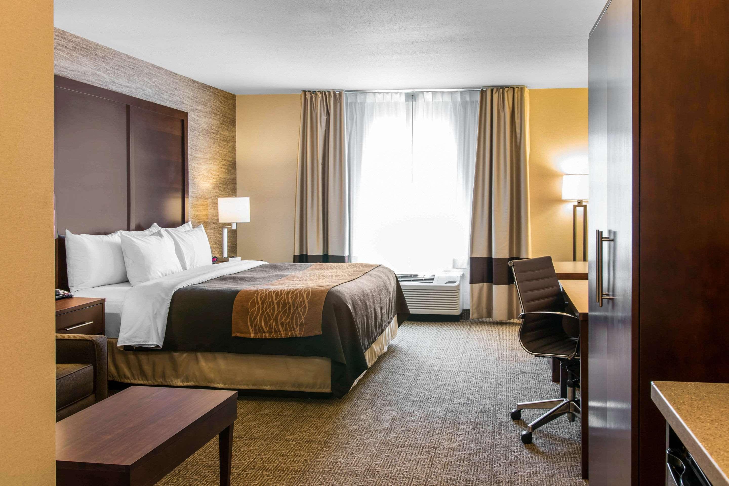 Comfort Inn Ludington Near Us-10 Εξωτερικό φωτογραφία