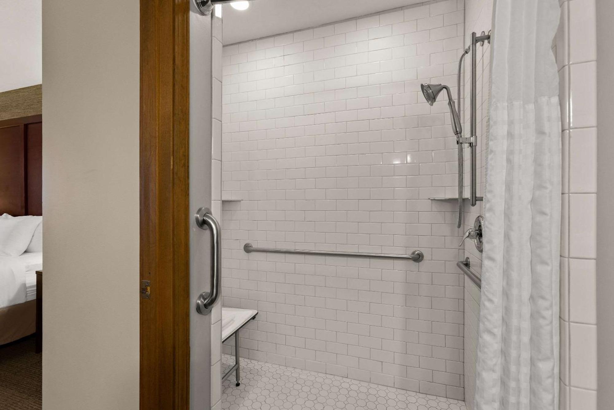 Comfort Inn Ludington Near Us-10 Εξωτερικό φωτογραφία