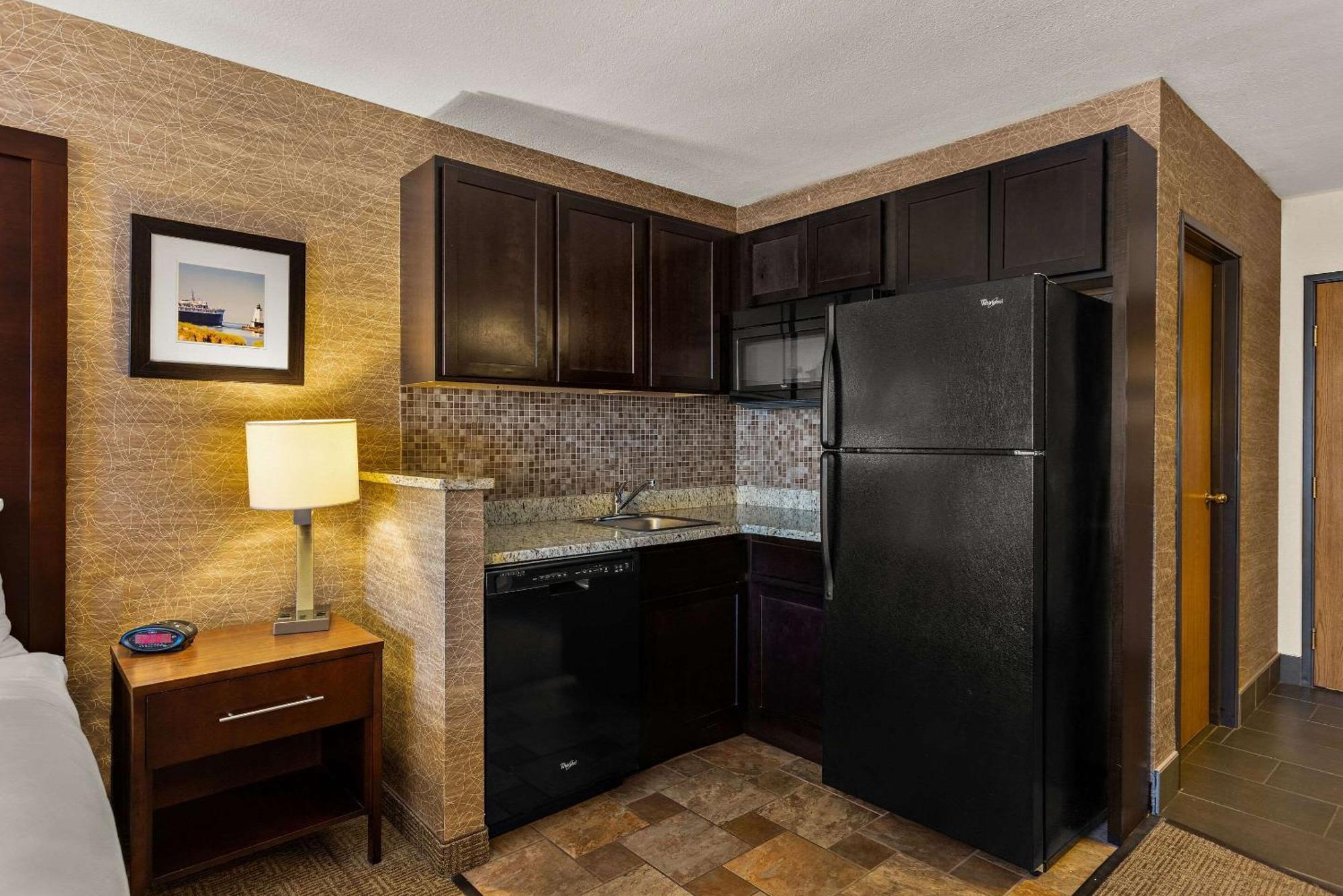 Comfort Inn Ludington Near Us-10 Εξωτερικό φωτογραφία