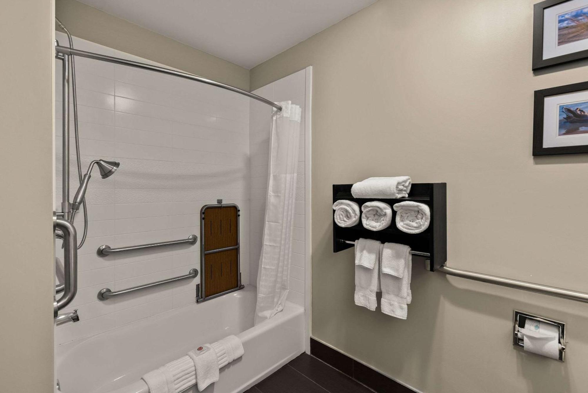 Comfort Inn Ludington Near Us-10 Εξωτερικό φωτογραφία