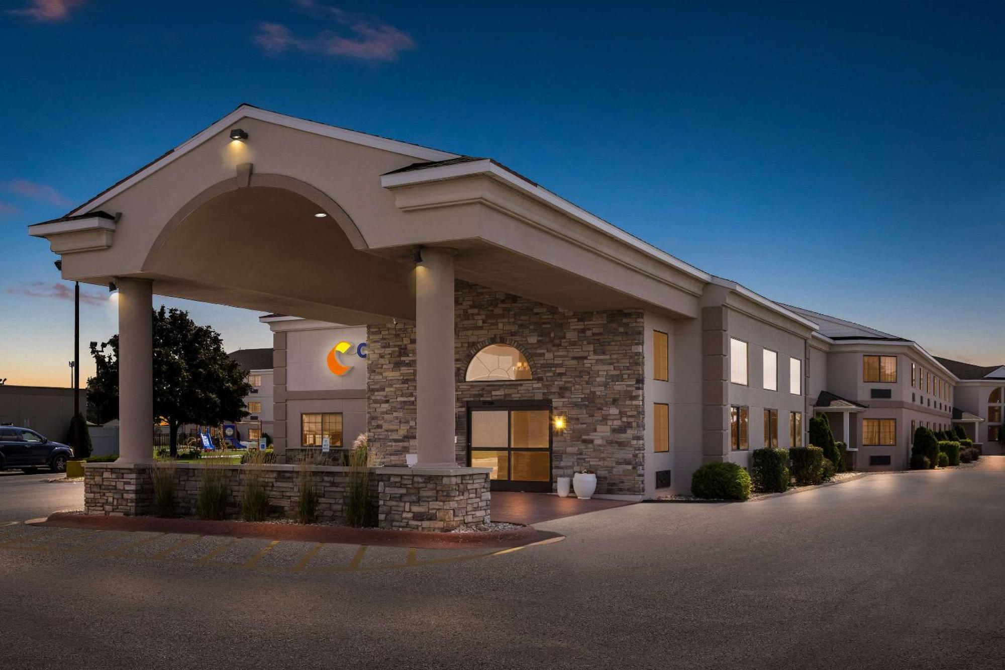 Comfort Inn Ludington Near Us-10 Εξωτερικό φωτογραφία