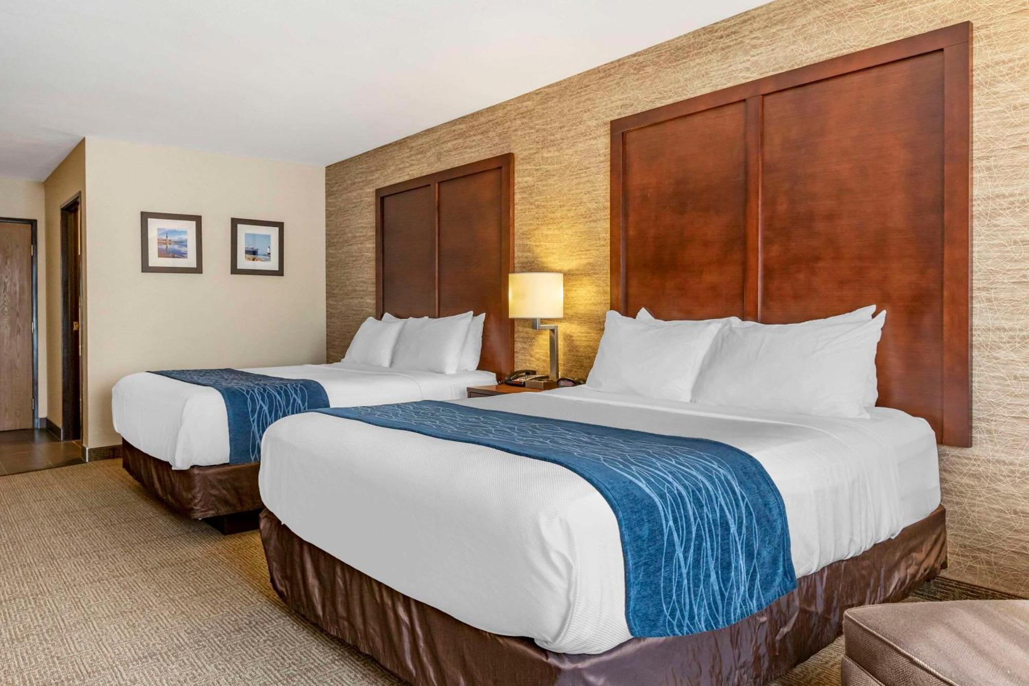 Comfort Inn Ludington Near Us-10 Εξωτερικό φωτογραφία