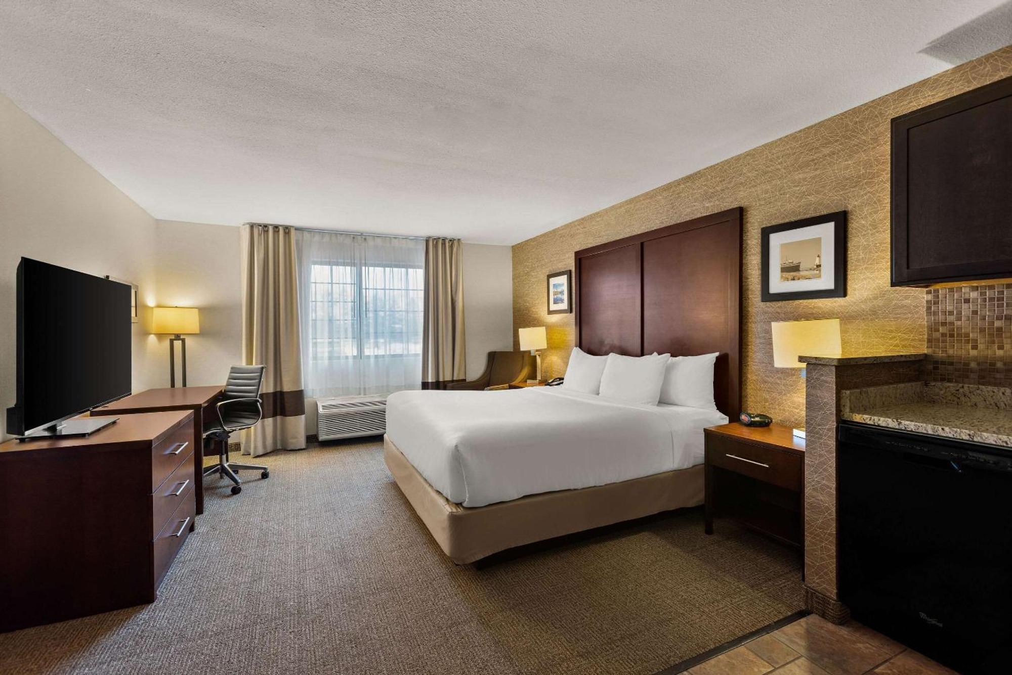 Comfort Inn Ludington Near Us-10 Εξωτερικό φωτογραφία
