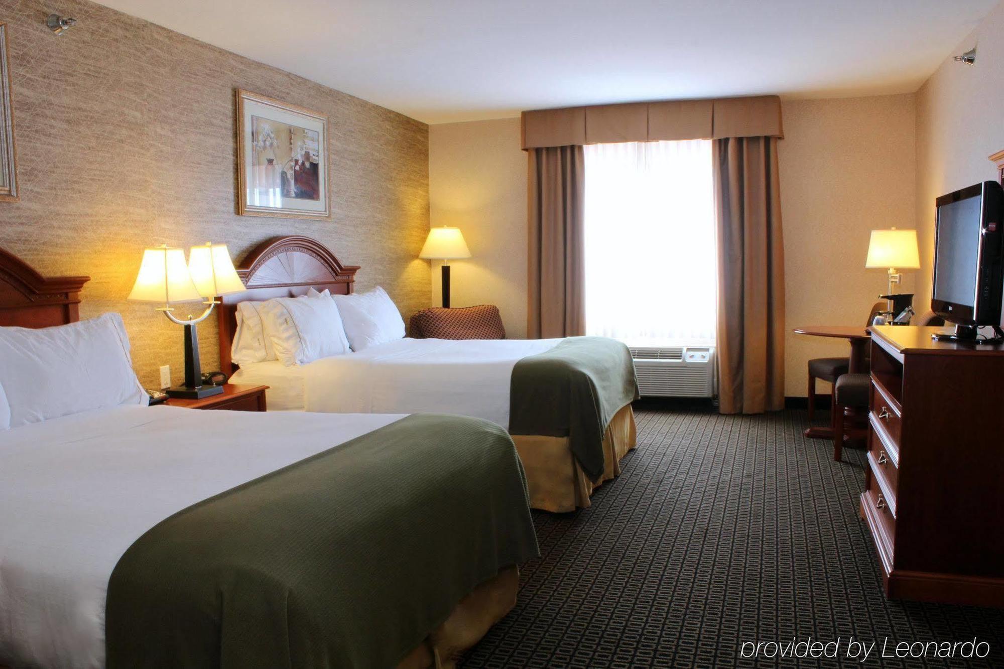 Comfort Inn Ludington Near Us-10 Εξωτερικό φωτογραφία